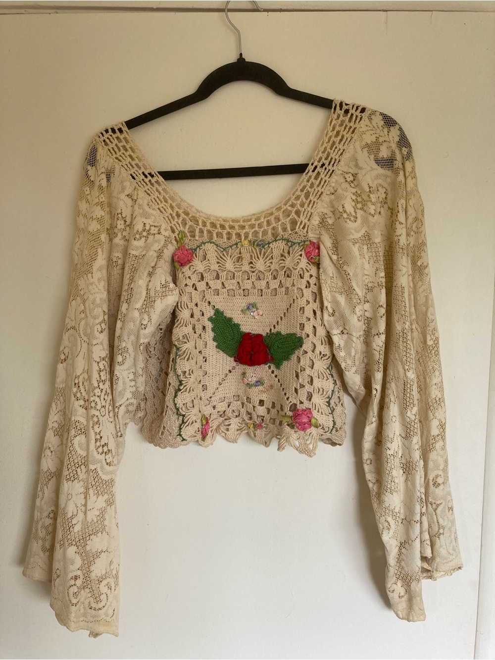 Vintage 1970s Handmade Crochet Lace Boho Top with Rose Appliqué - Cream